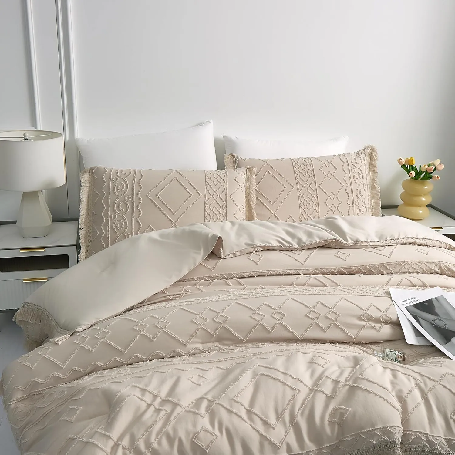 Boho Queen Comforter Set Beige 3 Pieces Tufted Tassel Comforter Set Queen Size Lightweight Queen Size Comforter Sets Shabby Chic Farmhouse Fluffy Beige Comforter Queen Bed Set Gift Choice