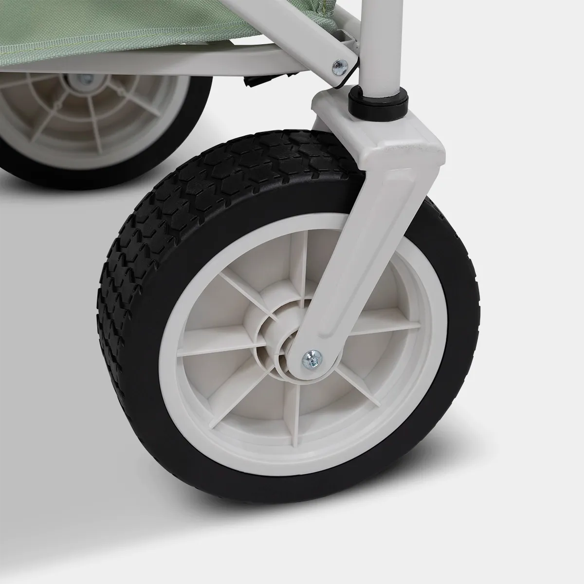 Eden Delmar Beach Cart