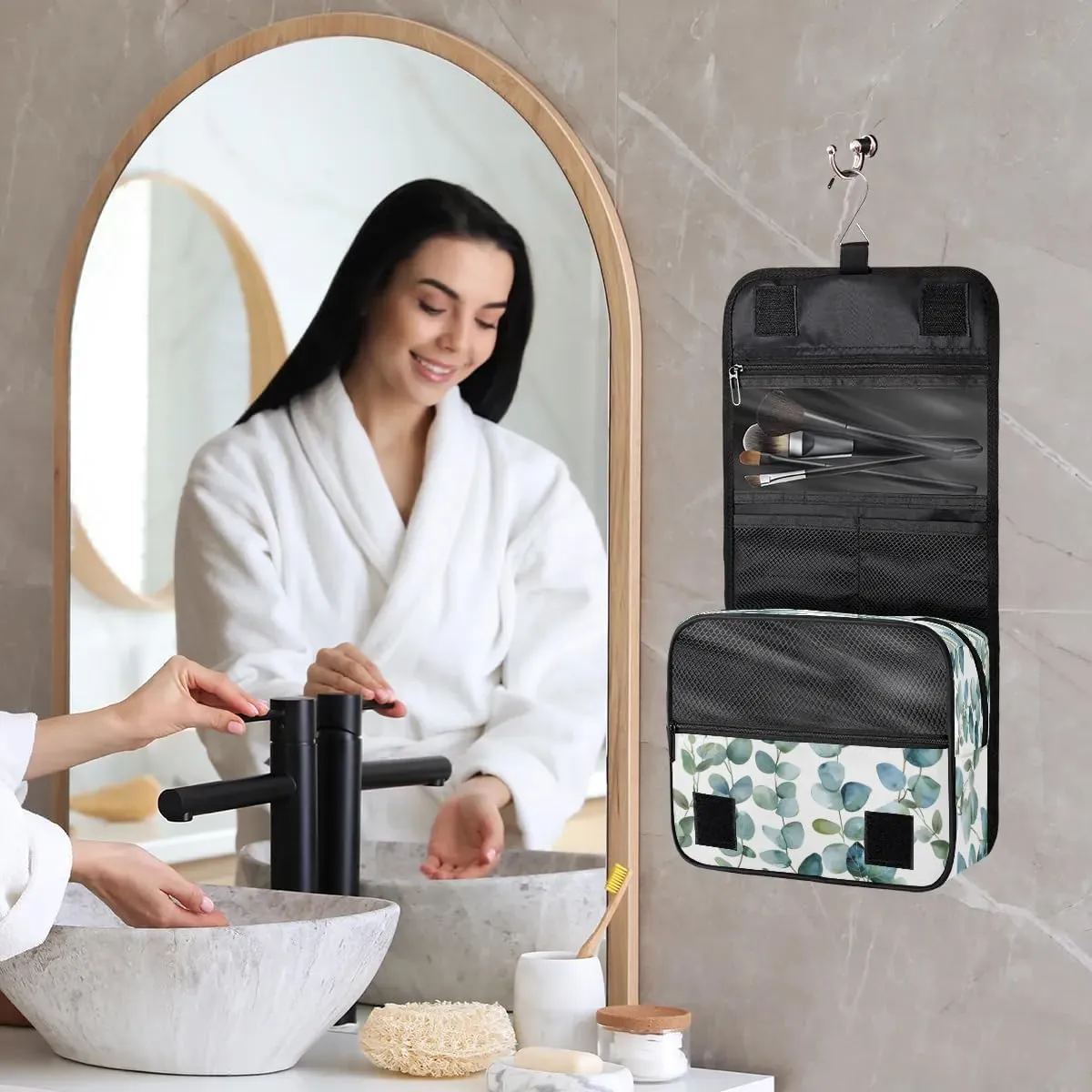 Hanging Travel Toiletry Bag Eucalyptus Leaf Print Toiletry Bags with Hanging Hook Portable Cosmetic Bag Makeup Organizer for Travel Business Trip