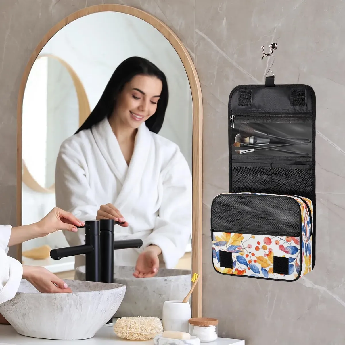 Hanging Travel Toiletry Bag Leaves Berry Toiletry Bags with Hanging Hook Portable Cosmetic Bag Makeup Organizer for Travel Business Trip