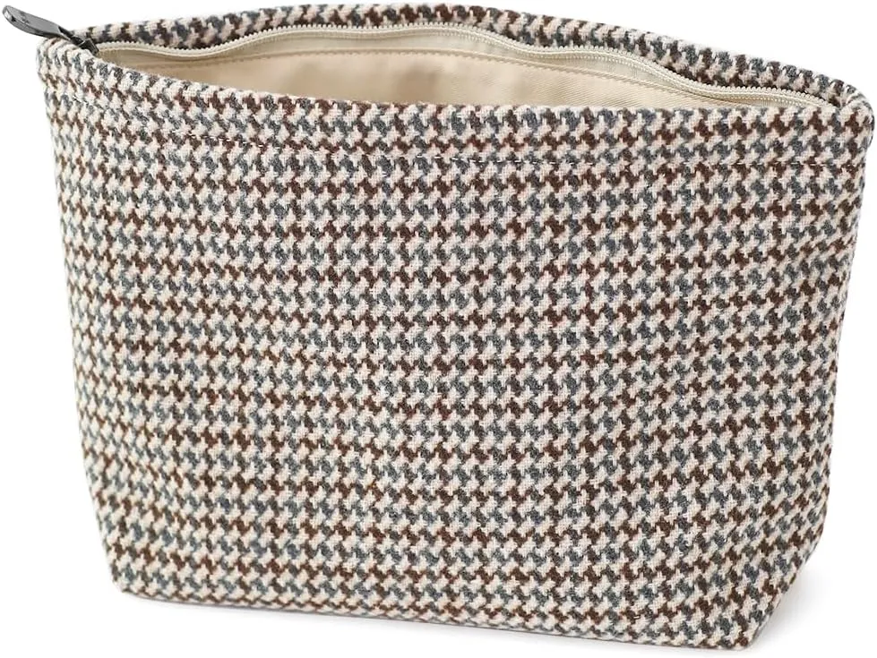 Large Capacity Plaid Tweed Makeup Bag - Travel Cosmetic Pouch & Toiletry Organizer with Zipper, Cloth Make Up Organizer for Daily Use, Gift for Women