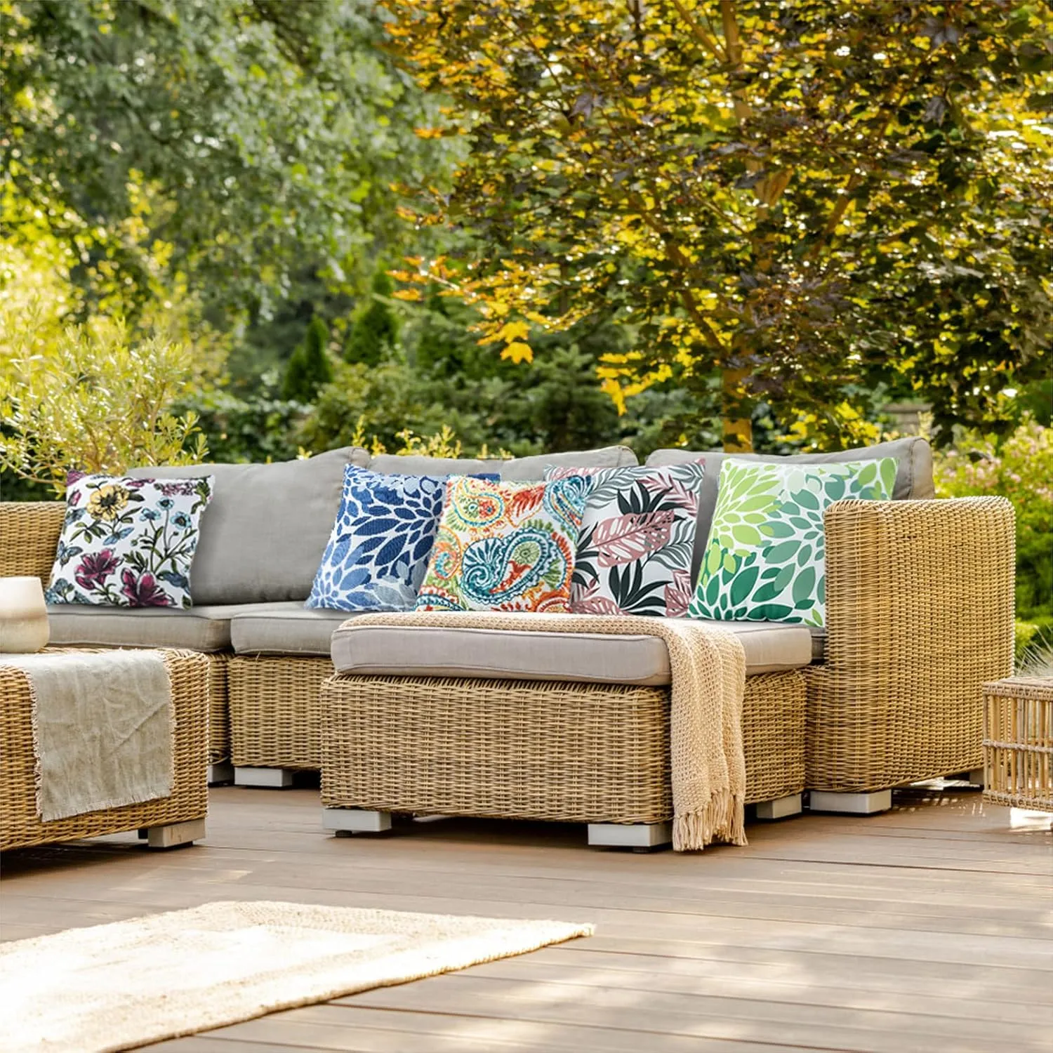 Outdoor/Indoor Throw Pillows, Pack of 2 Waterproof Decorative Throw Pillows with Inserts, 18”x18” Square Pillows for Bed, Couch, Sofa and Patio Furniture (Blue and Grey)