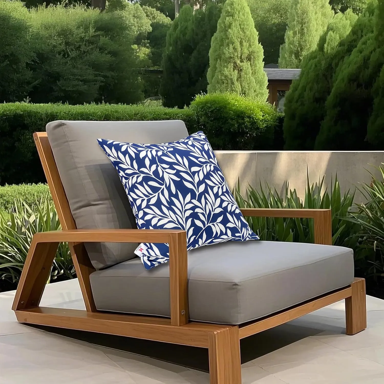 Outdoor/Indoor Throw Pillows, Pack of 2 Waterproof Decorative Throw Pillows with Inserts, 18”x18” Square Pillows for Bed, Couch, Sofa and Patio Furniture