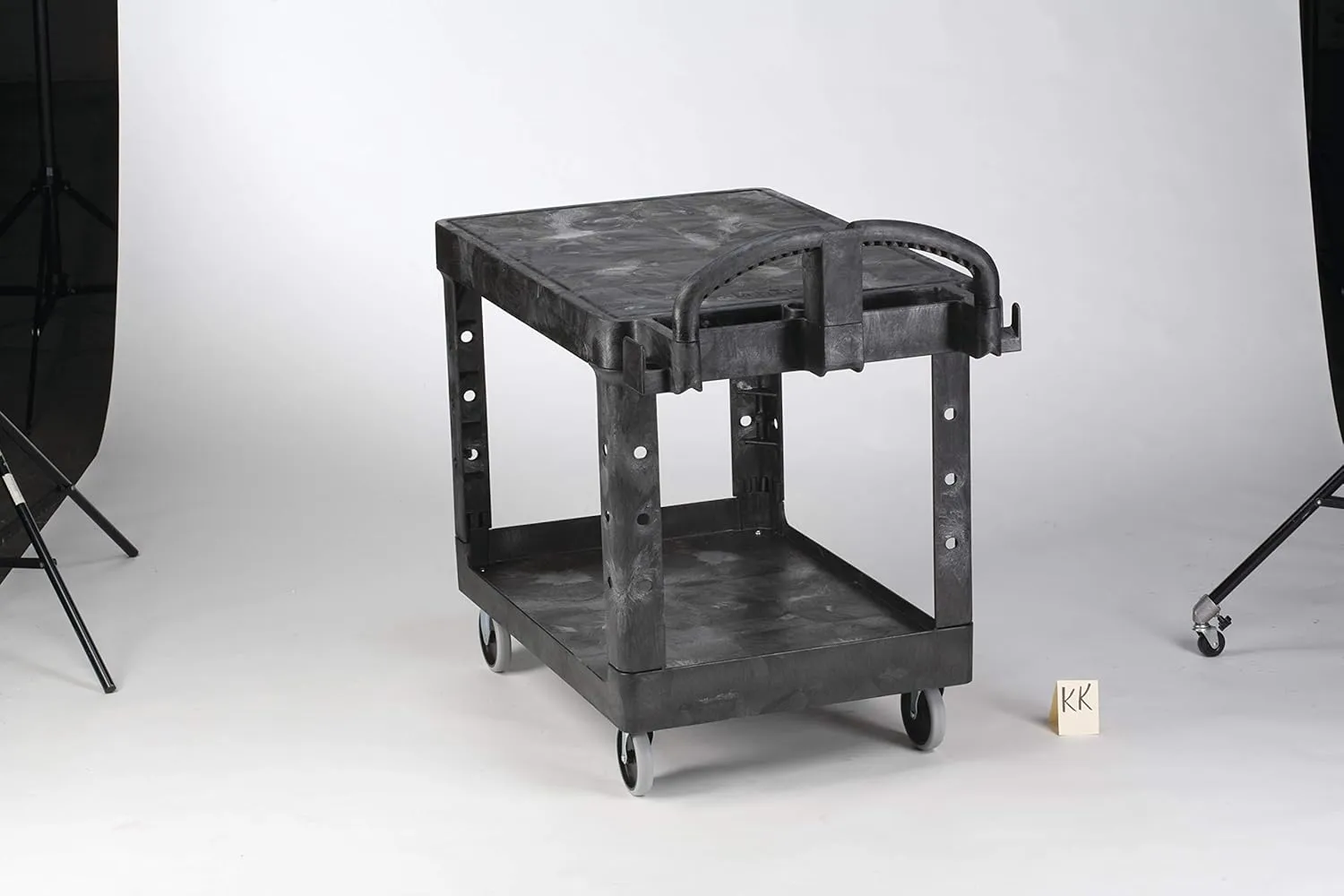 Rubbermaid Commercial Products 2-Shelf Utility/Service Cart, Medium, Flat Shelves, Ergonomic Handle, 500 lbs. Capacity, Ideal for Warehouse/Garage/Cleaning/Manufacturing