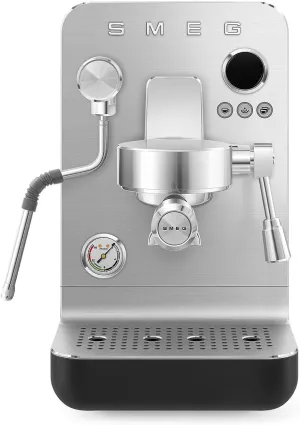 Smeg Semi-Pro Espresso Machine – 15-Bar Pump, Triple Thermoblock Heating, 58mm Filter Holder & Steam Wand – Made in Italy (Black)