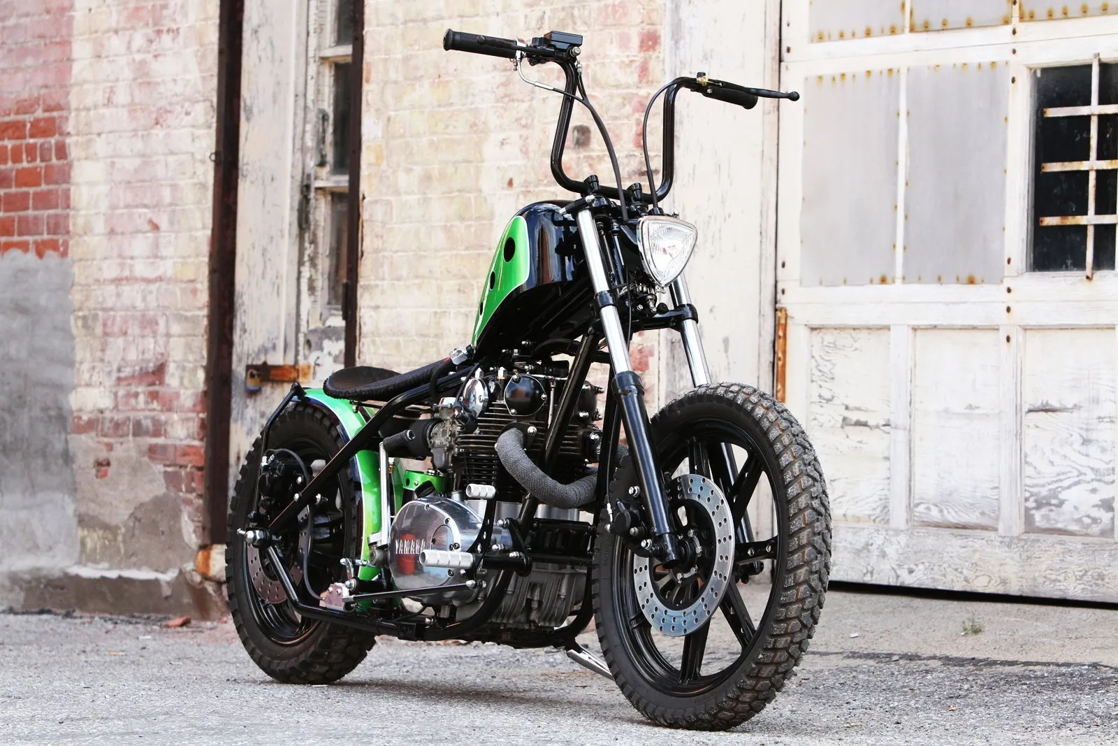 Triangle Chopper Headlight - Aris Style -Chrome