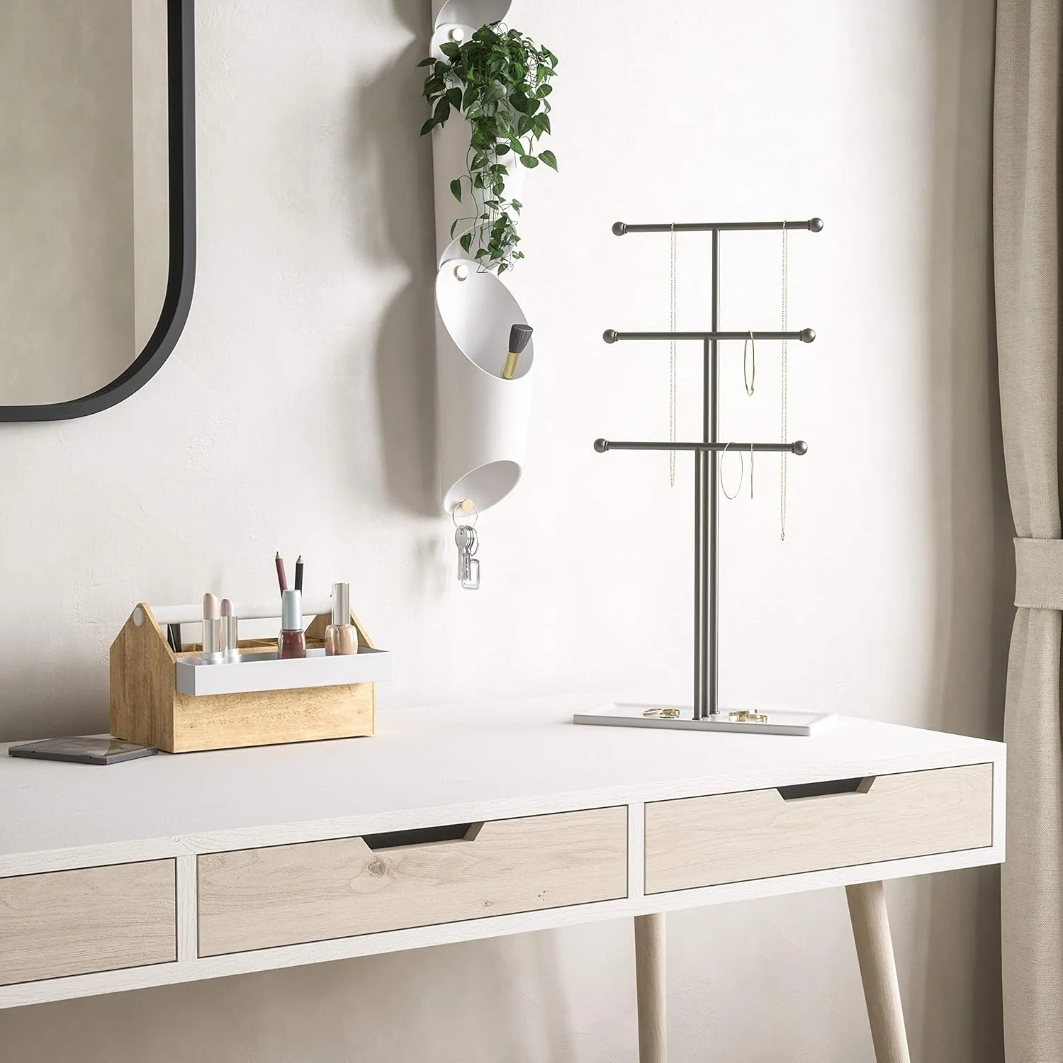 Umbra Trigem Hanging Jewelry Organizer Tiered Tabletop Free Standing Necklace Holder Display, White/Nickel